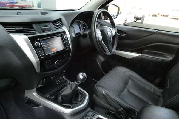 2017 Nissan Navara ST-X (4x4) (SUNROOF) D23 SERIES II 4X4