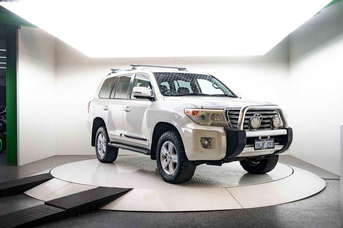 2013 Toyota Landcruiser Sahara VDJ200R