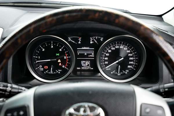 2013 Toyota Landcruiser Sahara VDJ200R