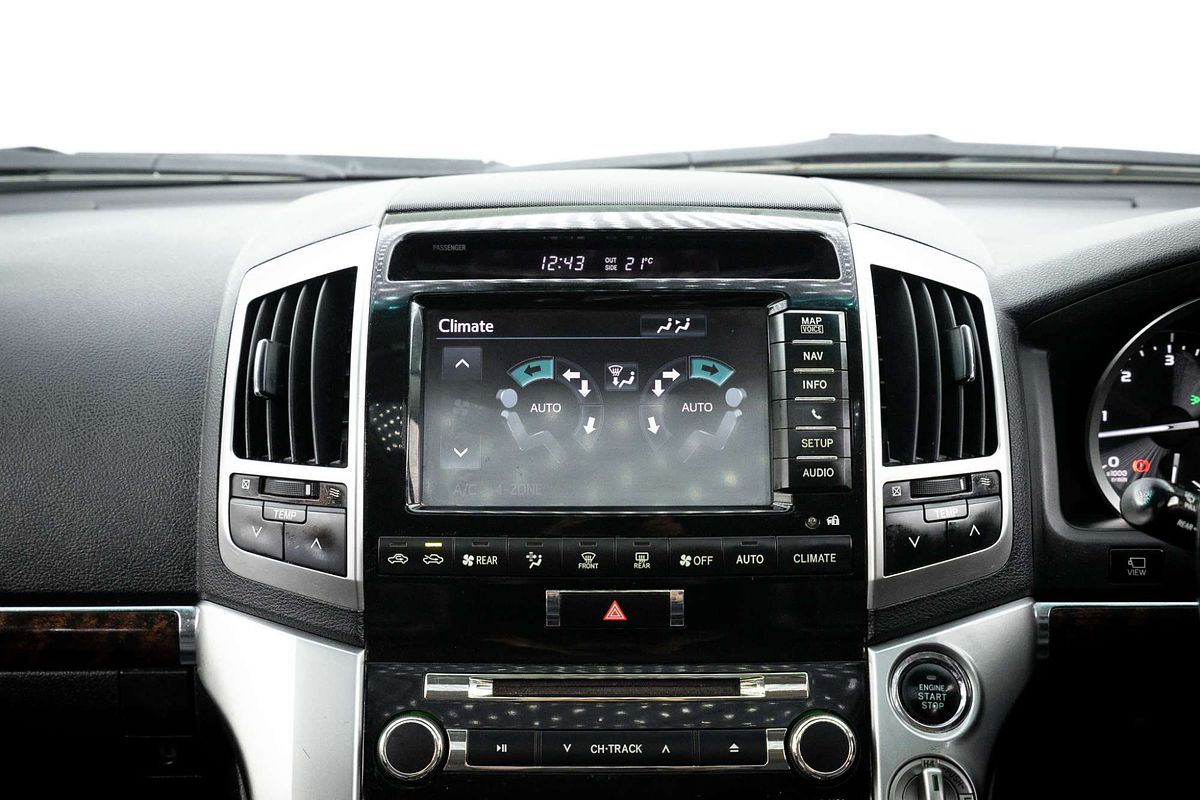 2013 Toyota Landcruiser Sahara VDJ200R