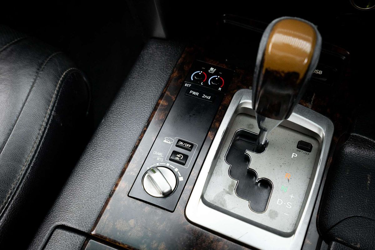 2013 Toyota Landcruiser Sahara VDJ200R