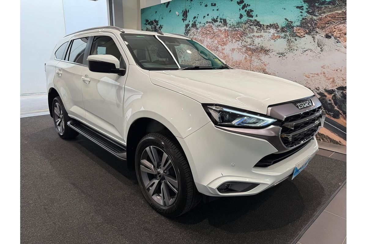 2024 Isuzu MU-X LS-T