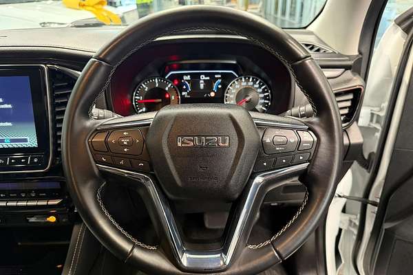 2024 Isuzu MU-X LS-T
