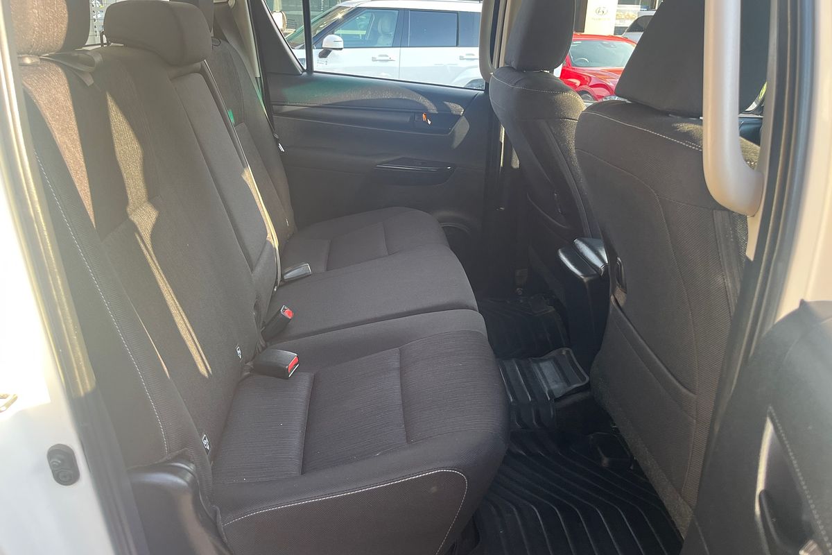 2021 Toyota Hilux SR GUN126R