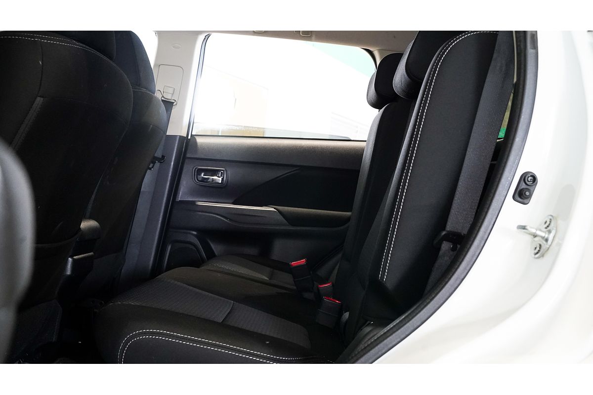 2018 Mitsubishi Outlander LS ZL