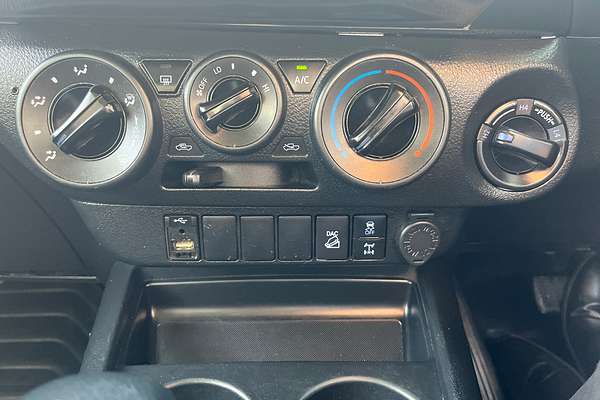 2021 Toyota Hilux SR GUN126R