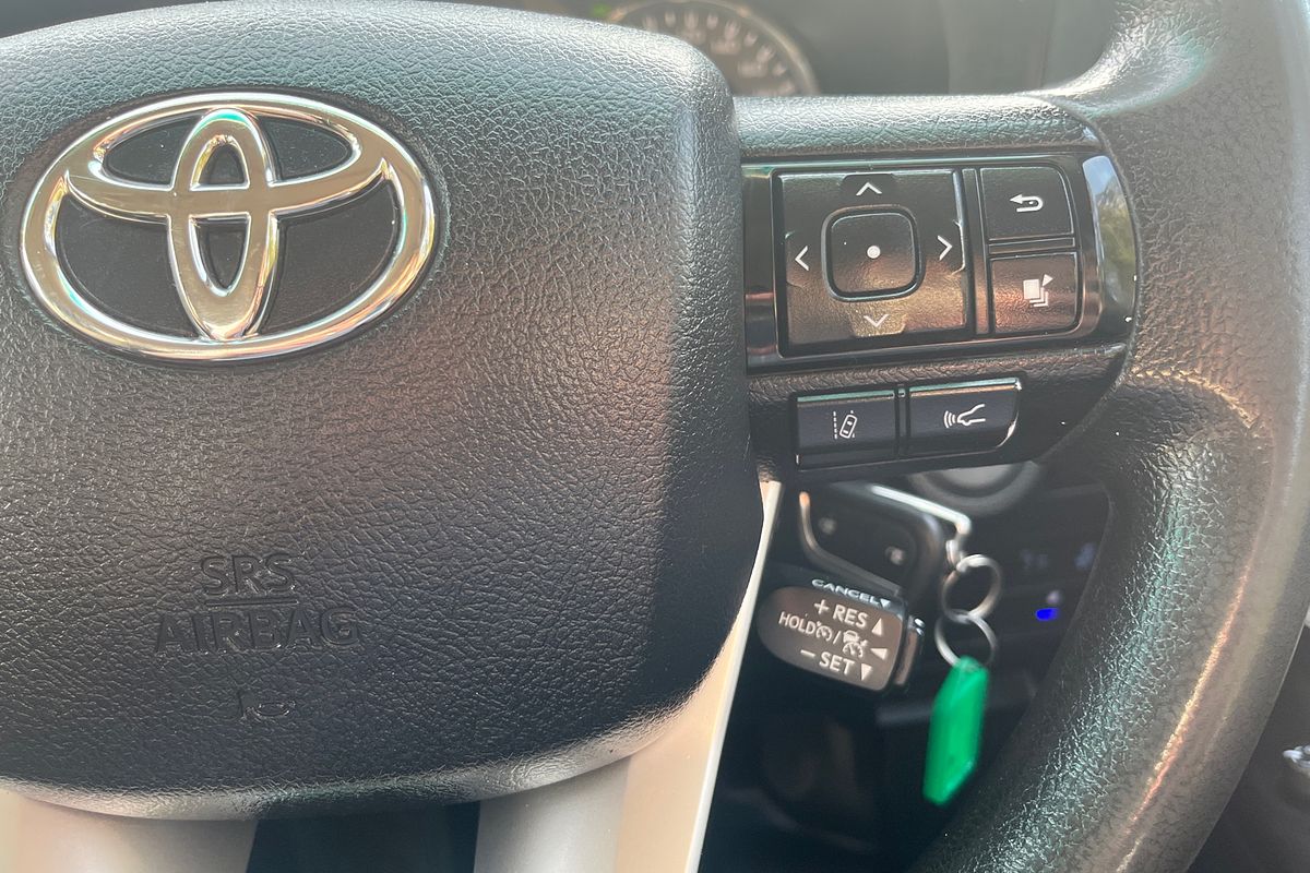 2021 Toyota Hilux SR GUN126R