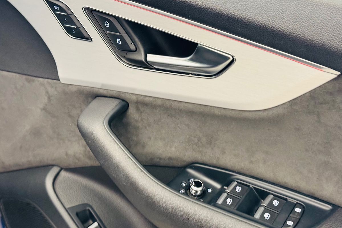 2021 Audi Q7 50 TDI S line 4M