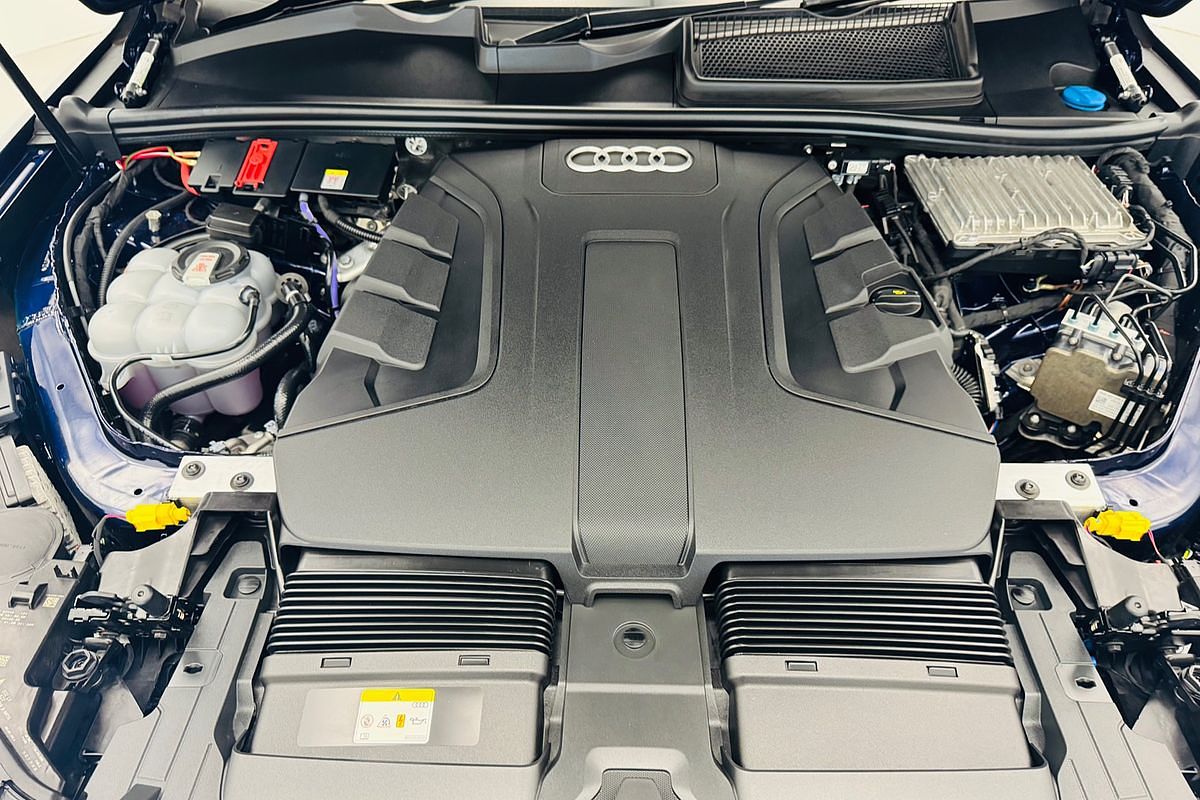 2021 Audi Q7 50 TDI S line 4M