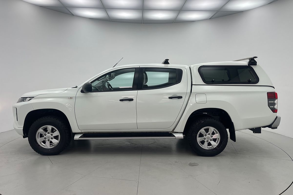 2020 Mitsubishi MR Triton GLX+ 2.4L D 6A/T 4X4 DC PU