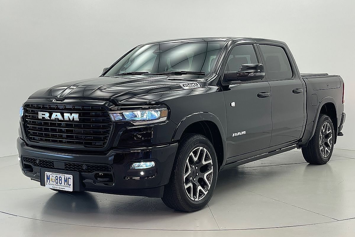 2025 Ram Trucks 1500 Laramie Sport (DT6P9821H.25/XB9)