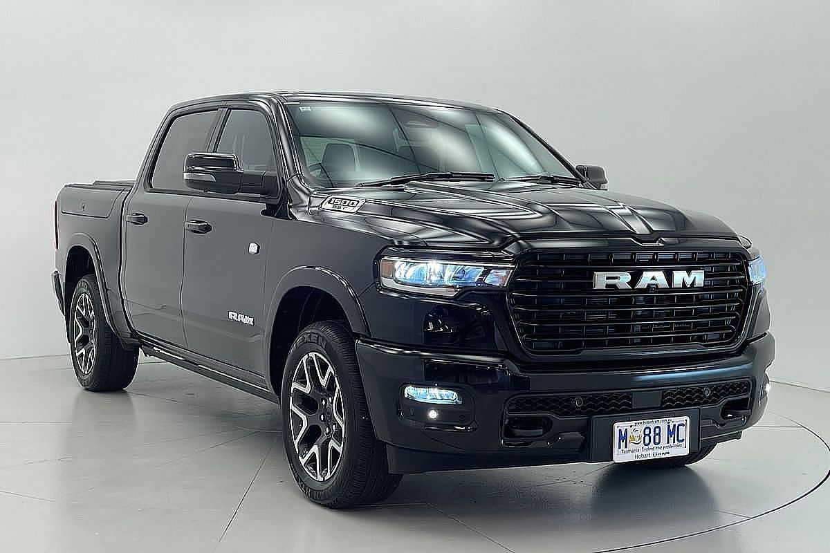 2025 Ram Trucks 1500 Laramie Sport (DT6P9821H.25/XB9)