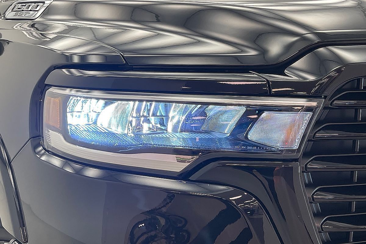 2025 RAM 1500 Laramie Sport Hurricane SO RamBox DT 4X4 SWB