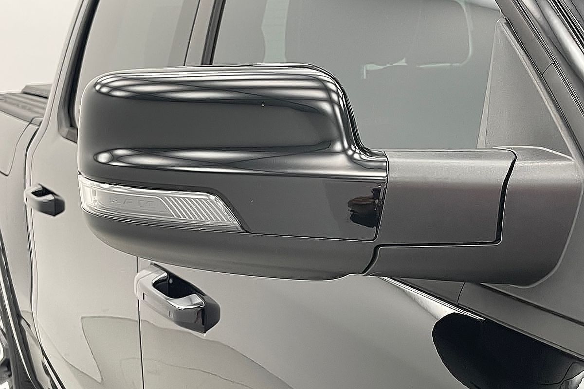 2025 RAM 1500 Laramie Sport Hurricane SO RamBox DT 4X4 SWB