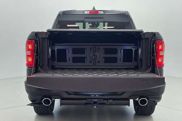 2025 RAM 1500 Laramie Sport Hurricane SO RamBox DT 4X4 SWB