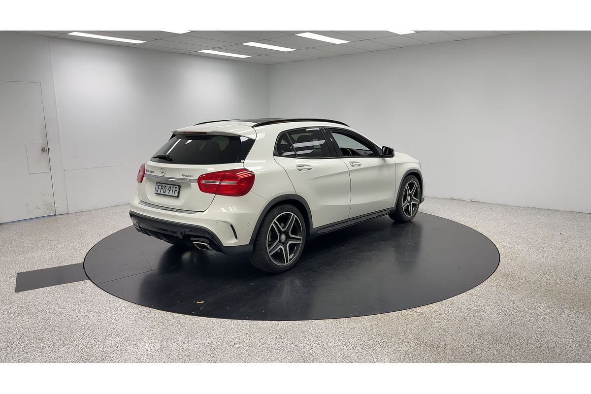 2015 Mercedes-Benz GLA-Class GLA250 X156