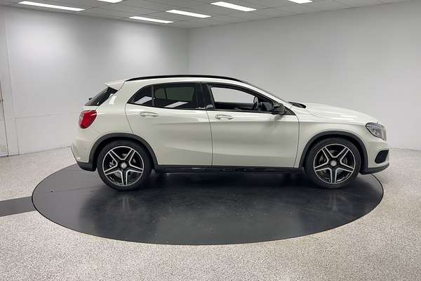 2015 Mercedes-Benz GLA-Class GLA250 X156