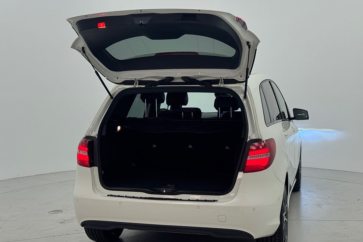 2017 Mercedes-Benz B-Class B180 W246
