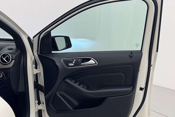 2017 Mercedes-Benz B-Class B180 W246