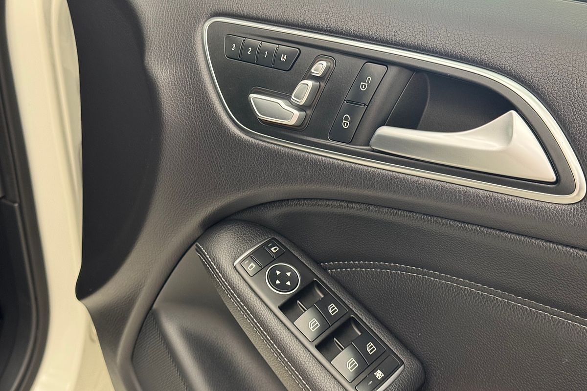 2017 Mercedes-Benz B-Class B180 W246