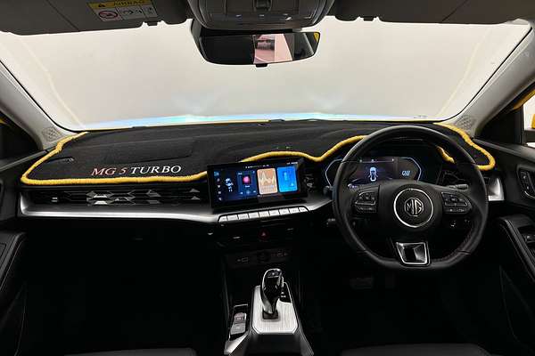 2024 MG MG5 Essence