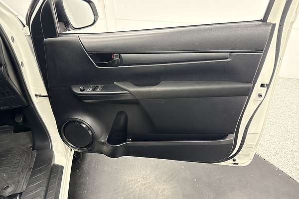 2017 Toyota Hilux Workmate TGN121R Rear Wheel Drive