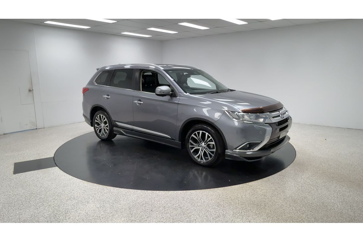 2018 Mitsubishi Outlander Exceed ZL