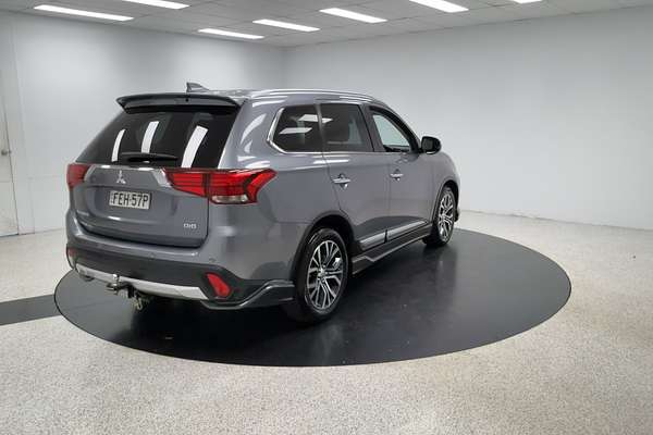 2018 Mitsubishi Outlander Exceed ZL