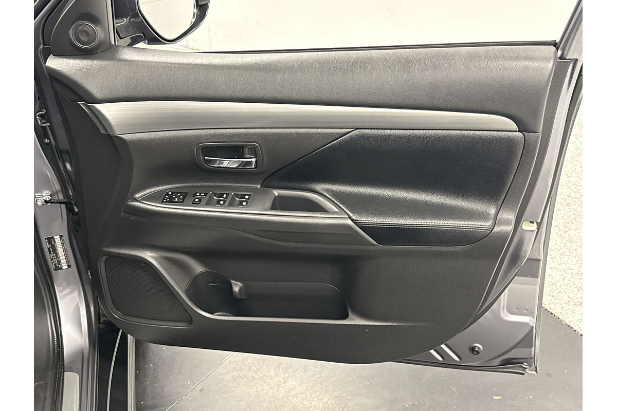 2018 Mitsubishi Outlander Exceed ZL