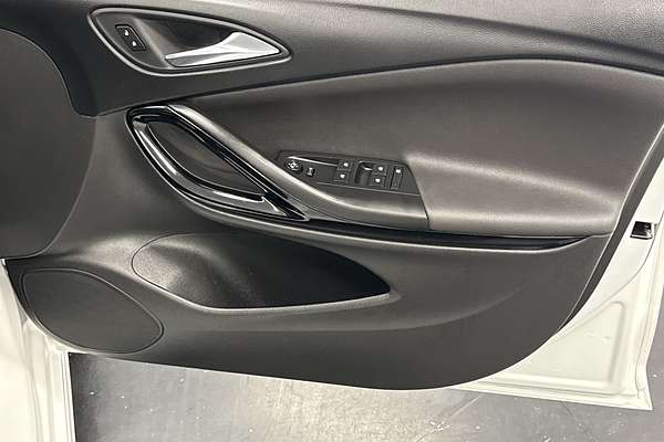 2017 Holden Astra RS BK