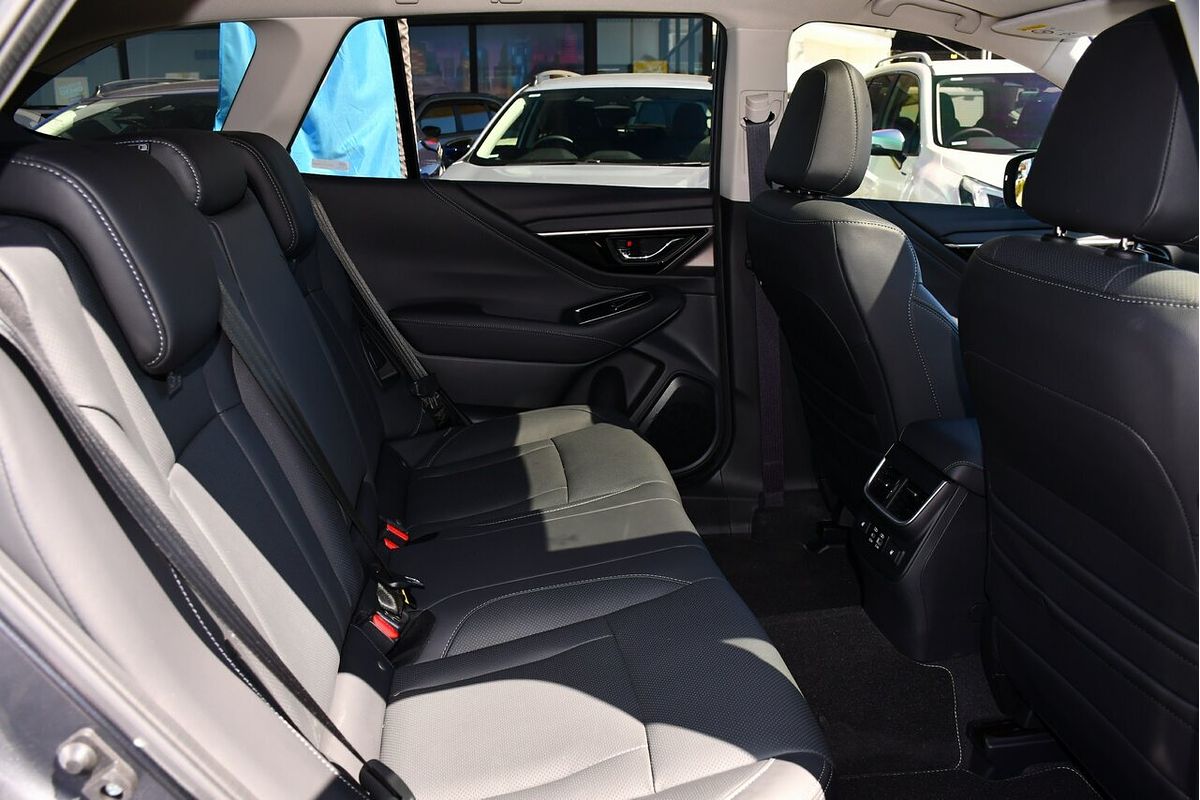 2025 Subaru Outback AWD Touring XT 6GEN