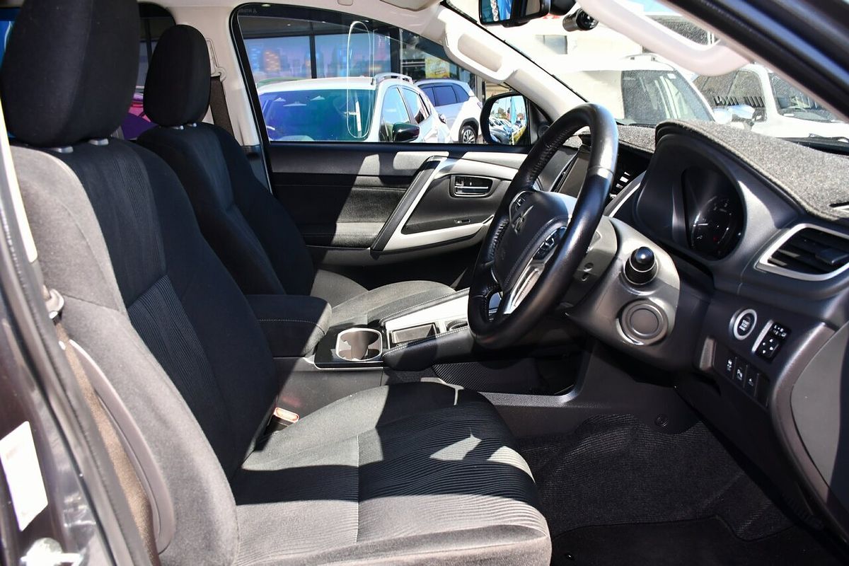 2022 Mitsubishi Pajero Sport GLS QF