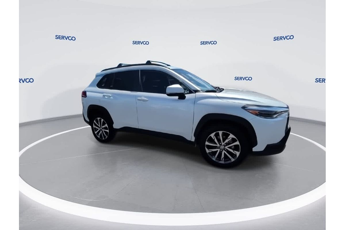 2024 Toyota Corolla Cross XLE