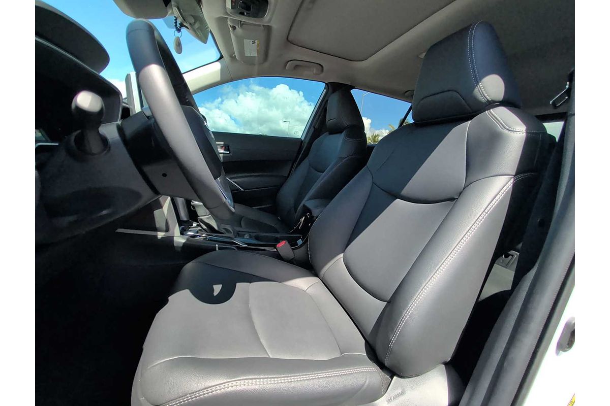 2024 Toyota Corolla Cross XLE