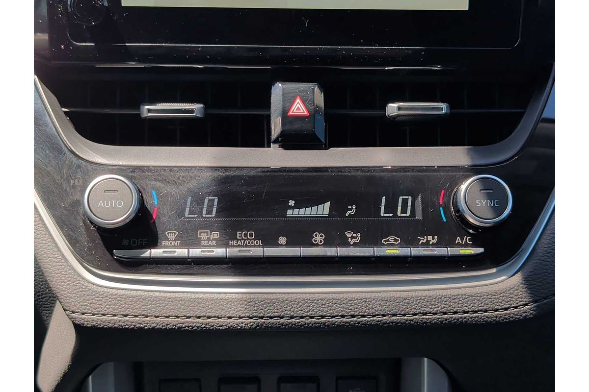 2024 Toyota Corolla Cross XLE