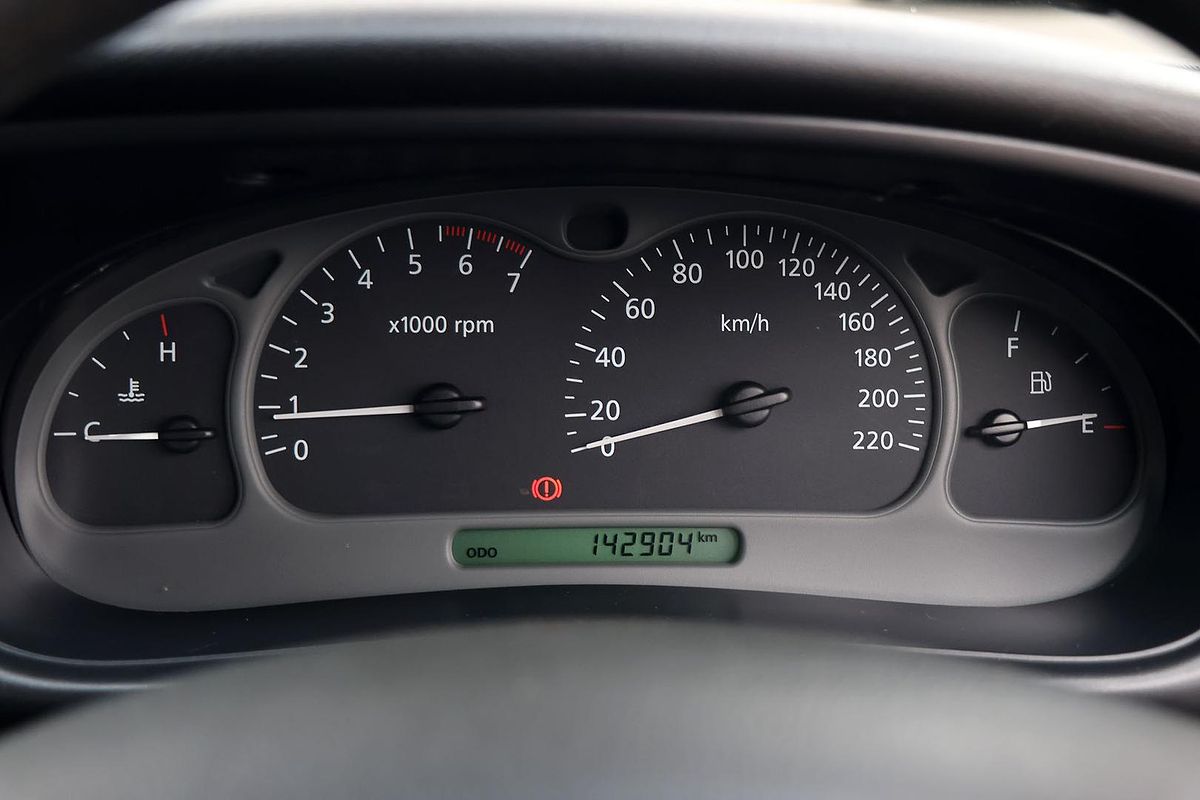 2002 Holden Commodore Acclaim VX II