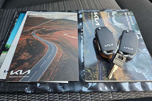 2021 Kia Sorento S MQ4