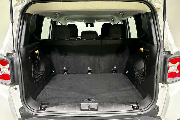 2016 Jeep Renegade 75th Anniversary BU