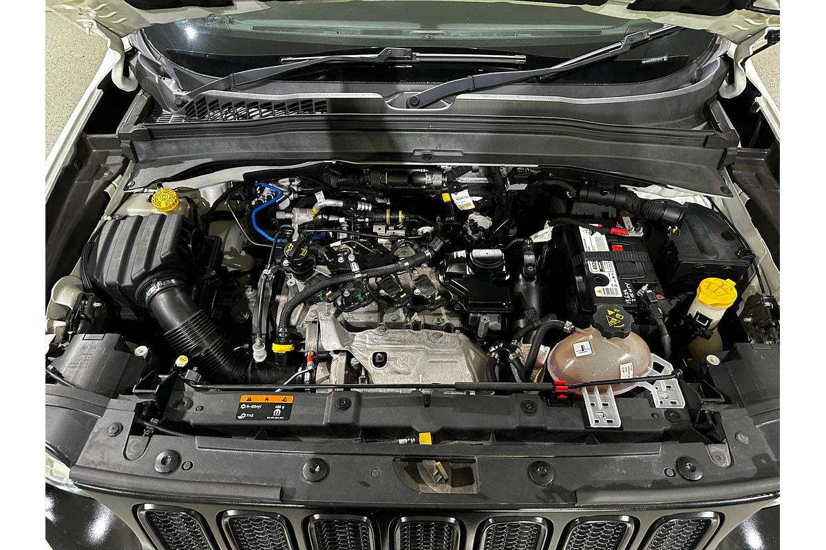 2016 Jeep Renegade 75th Anniversary BU