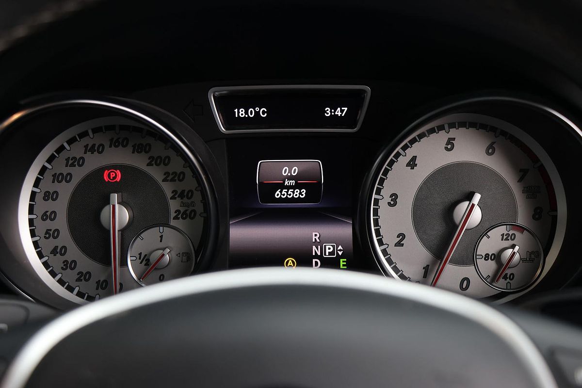 2015 Mercedes-Benz GLA-Class GLA250 X156