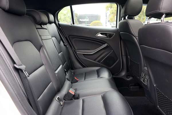 2015 Mercedes-Benz GLA-Class GLA250 X156