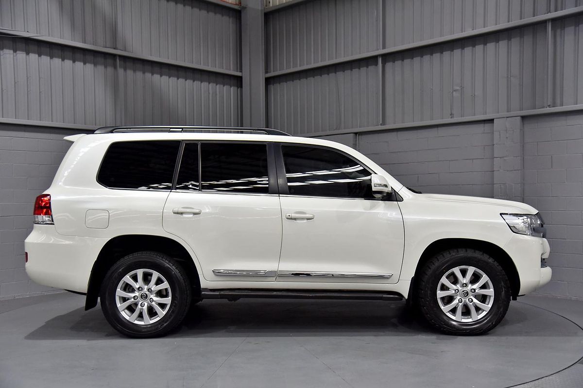 2018 Toyota Landcruiser Sahara VDJ200R