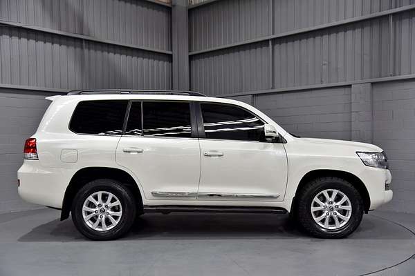 2018 Toyota Landcruiser Sahara VDJ200R