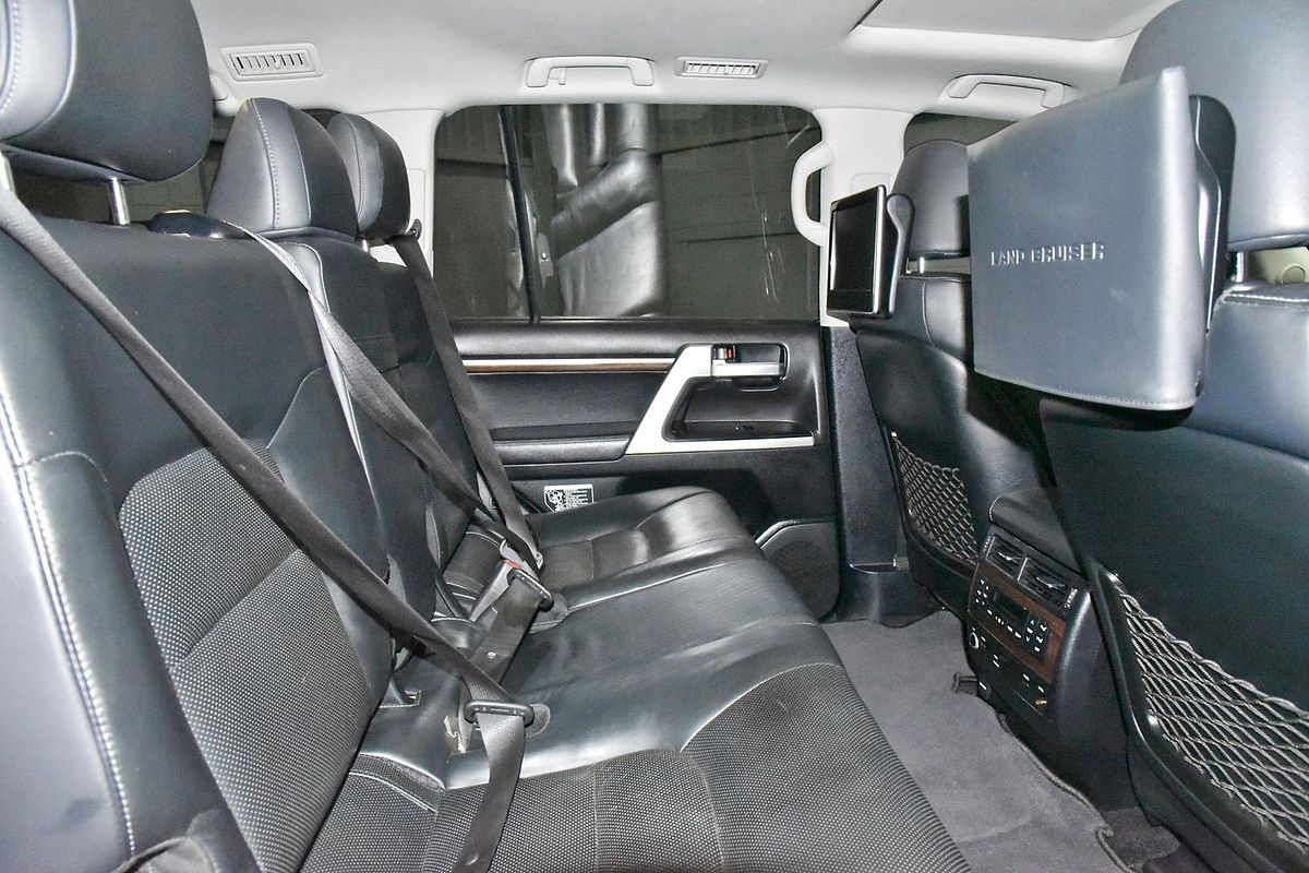 2018 Toyota Landcruiser Sahara VDJ200R