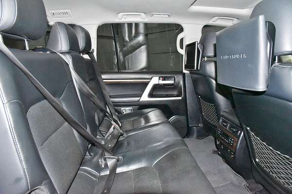 2018 Toyota Landcruiser Sahara VDJ200R