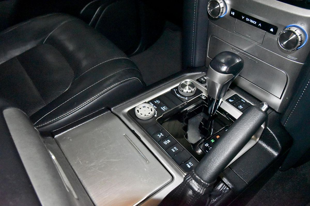 2018 Toyota Landcruiser Sahara VDJ200R