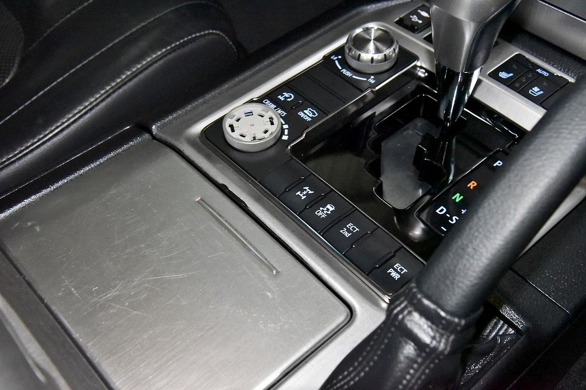 2018 Toyota Landcruiser Sahara VDJ200R