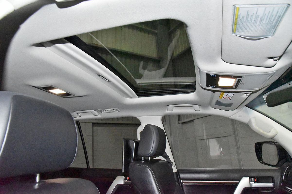 2018 Toyota Landcruiser Sahara VDJ200R