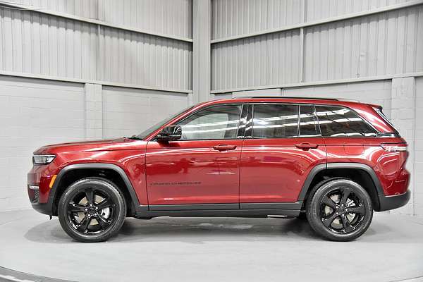 2022 Jeep Grand Cherokee Night Eagle WL