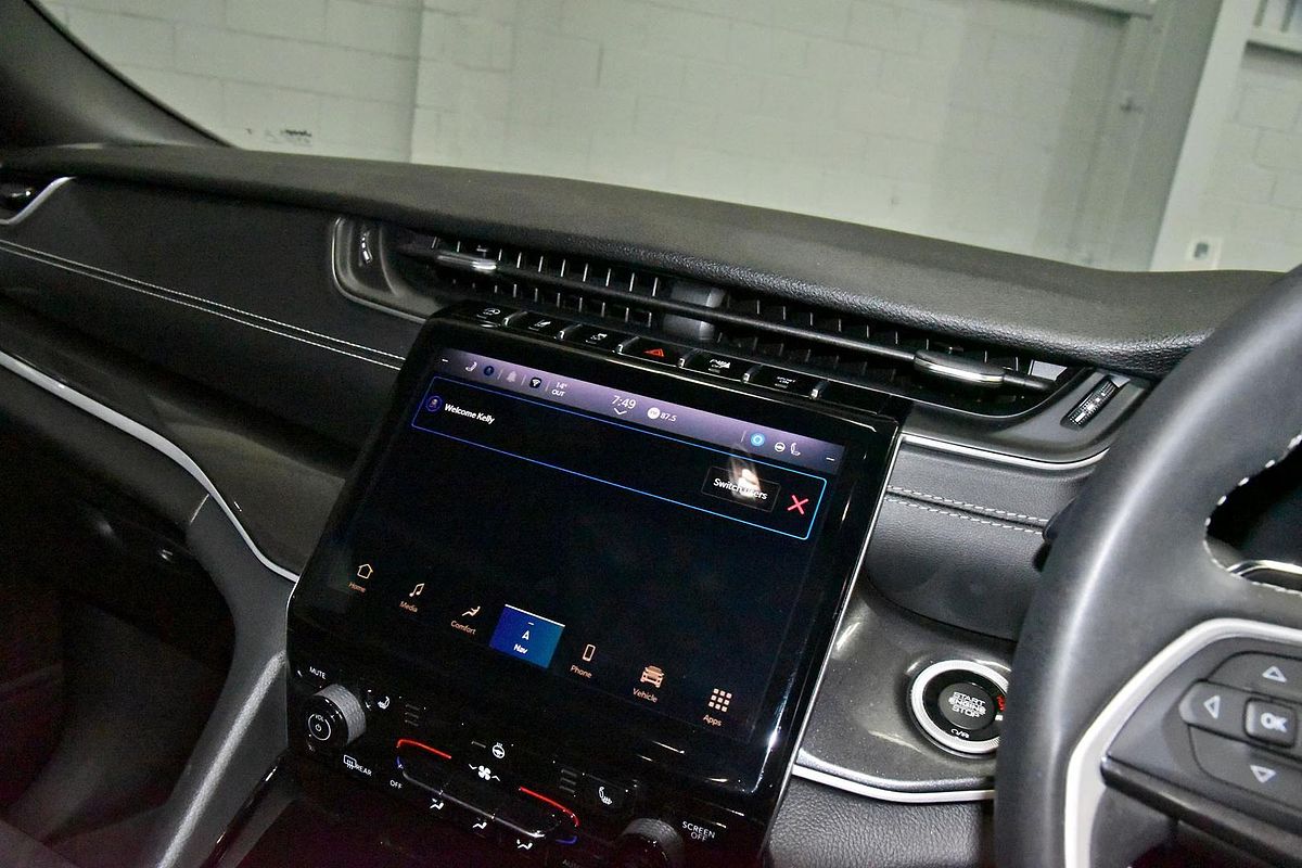 2022 Jeep Grand Cherokee Night Eagle WL